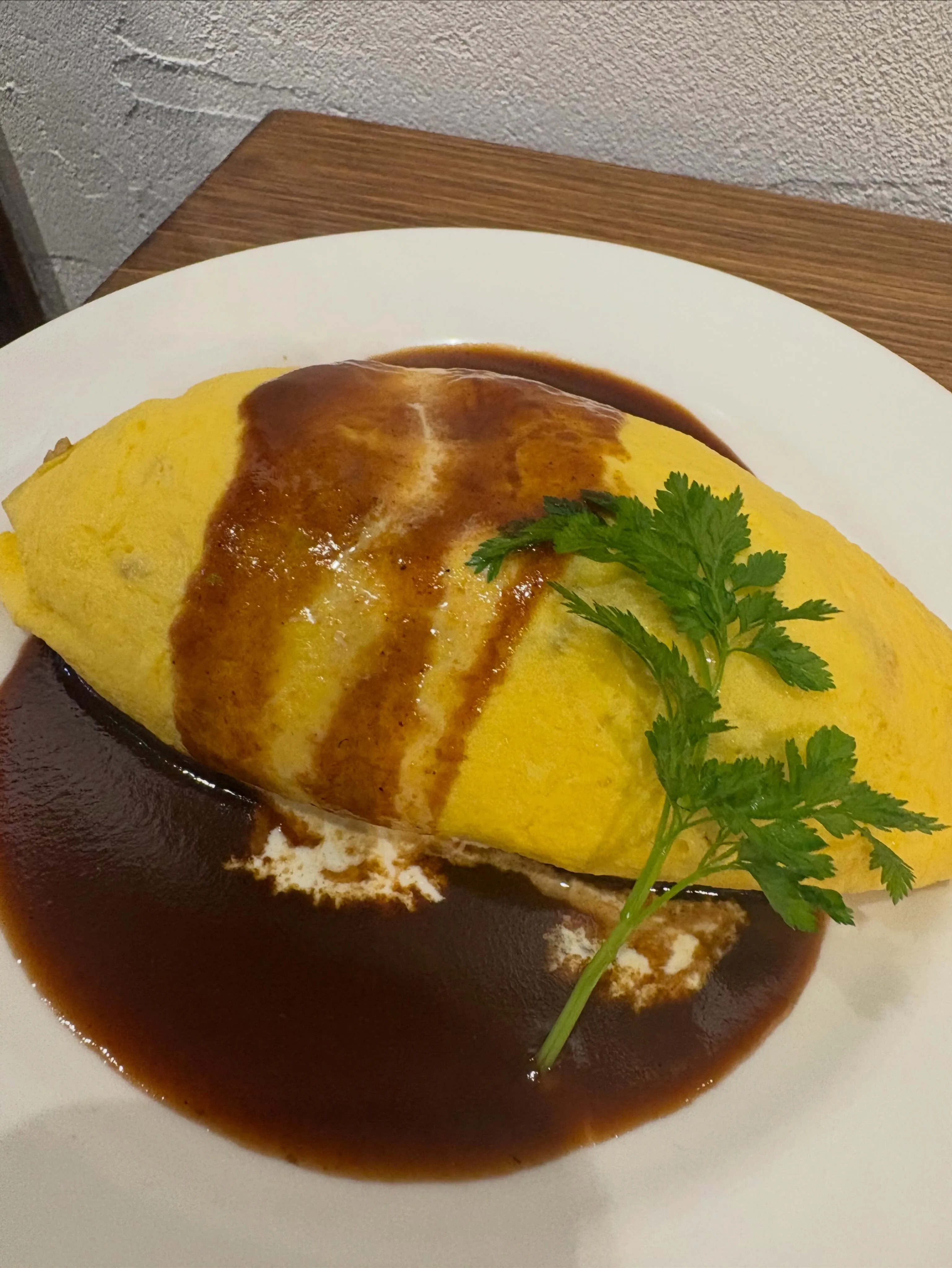 こちらはオムライスランチ（ミニサラダ付）1100円✨