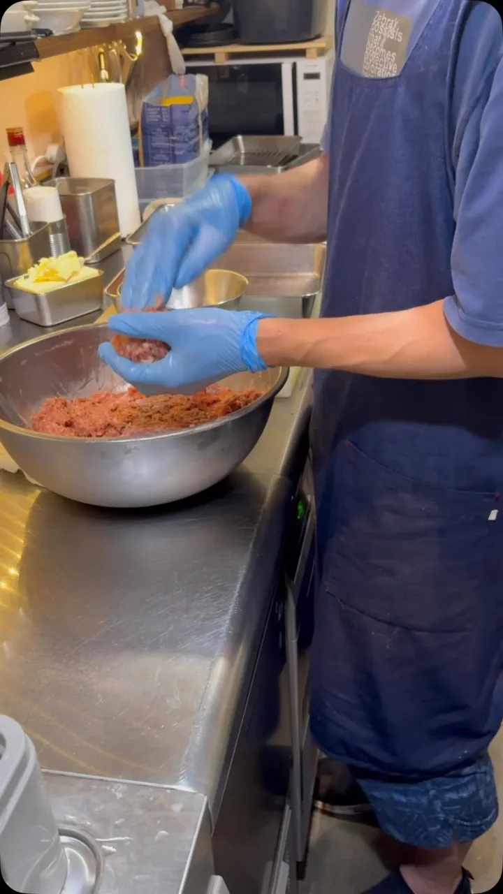 上七軒でランチやカフェ、ディナーをお探しなら『Ｍoon Ｍo...